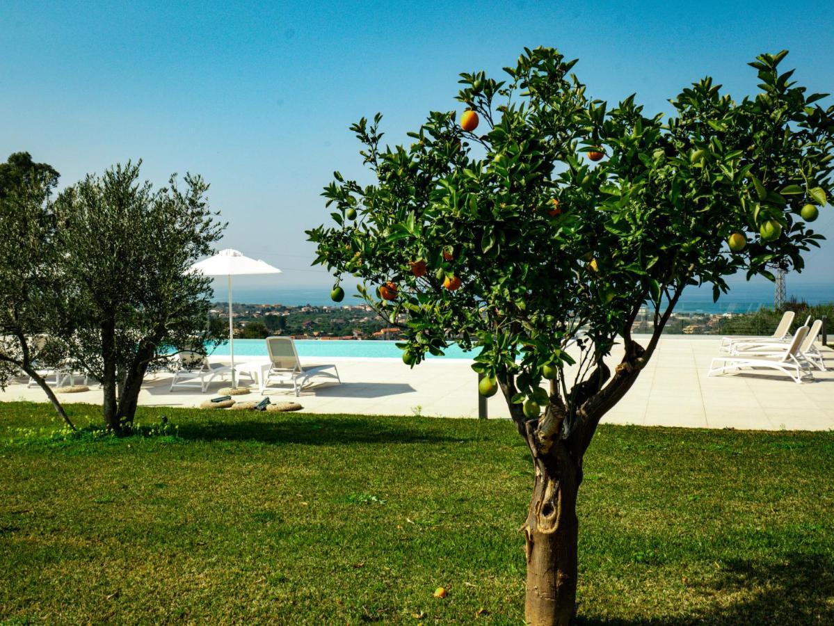 Resilienza Apartment Capo dʼOrlando Exterior foto