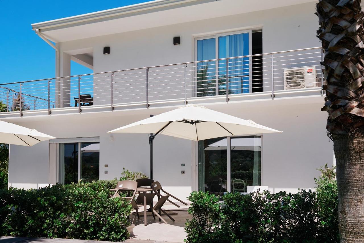 Resilienza Apartment Capo dʼOrlando Exterior foto